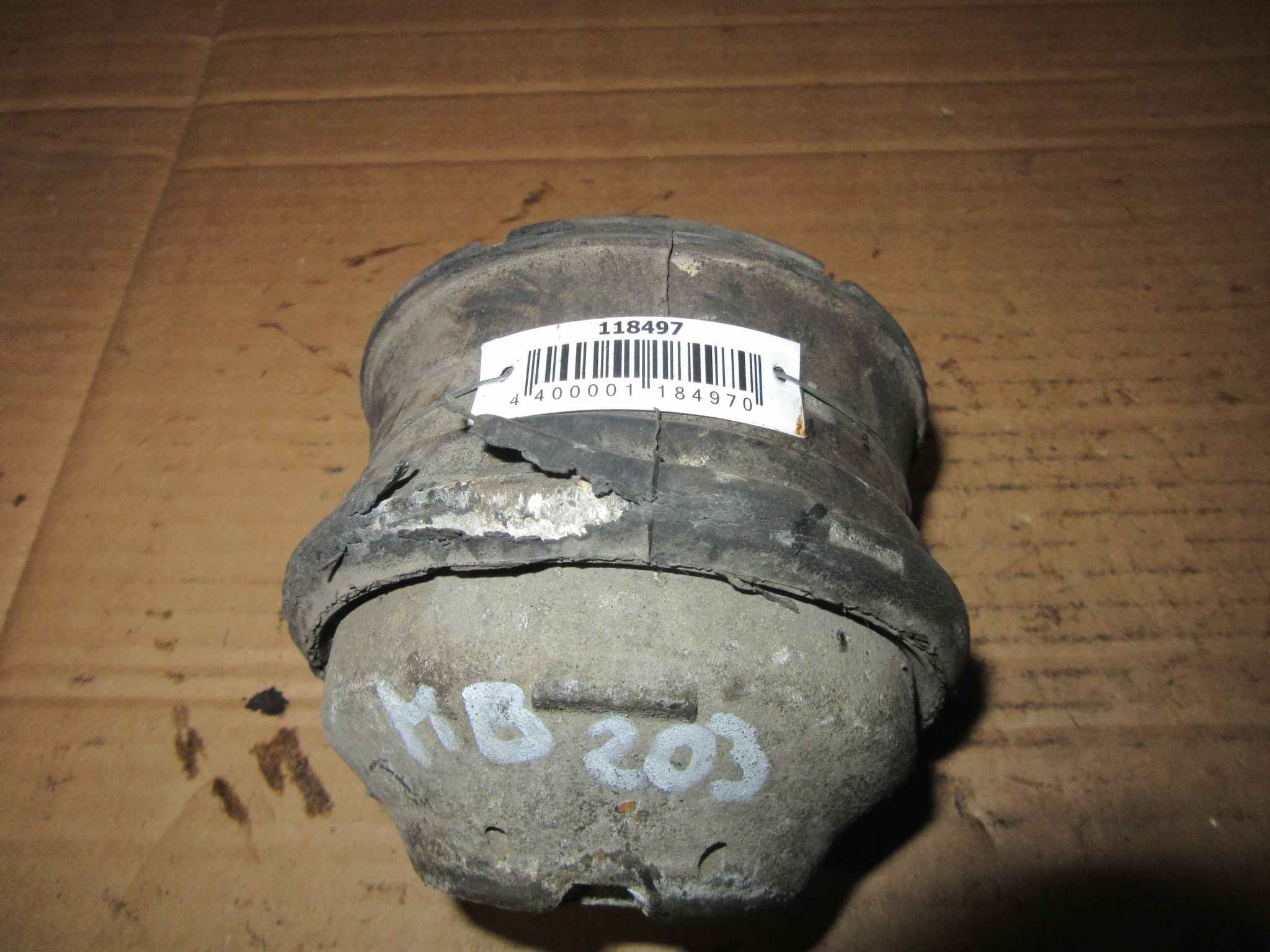 Подушка (опора) крепления двигателя Mercedes C-Class (W203) (2000-2008)